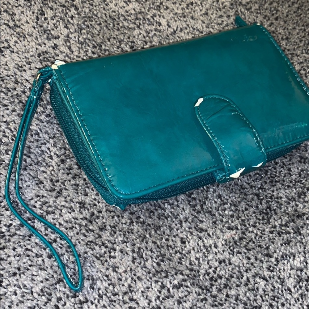 Teal wallet with zipper